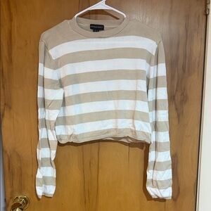 Streetwear Society Striped Cropped Pullover - Beige & White
